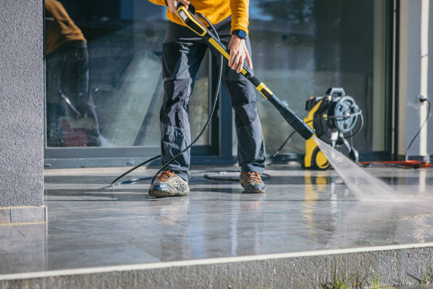 Best Deck and Patio Pressure Washing in Strathmore, CA